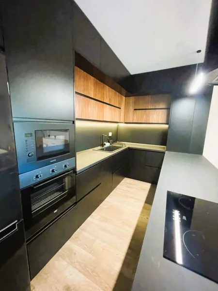 Tirane, shitet apartament 2+1+Aneks+Ballkon Kati 1, 100 m² 275.000 € (TEG)