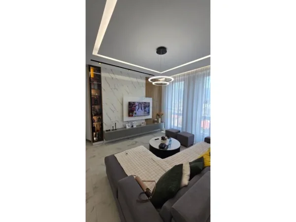Tirane, shitet apartament 2+1 Kati 2, 109 m² 260.000 € (Sauk)