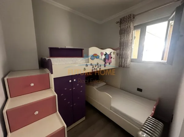 Tirane, jepet me qera apartament 3+1 Kati 6, 115 m² 1.200 € (Kompleksi Delijorgji)