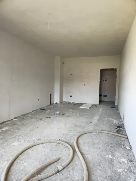 Tirane, shitet apartament 2+1+Aneks+Ballkon , 115 m² 125.600 € (Paskuqan)