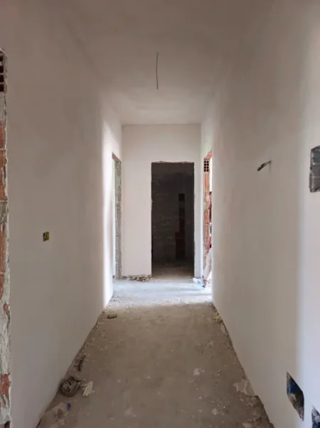 Tirane, shitet apartament 2+1+Aneks+Ballkon , 115 m² 125.600 € (Paskuqan)