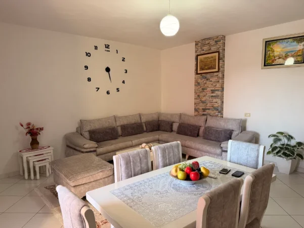 Tirane, shes apartament 2+1+Ballkon Kati 6, 122.820 € 