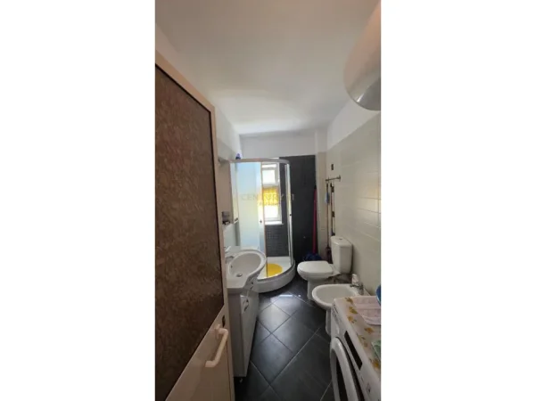 Tirane, shitet apartament 2+1 Kati 3, 72 m² 140.000 € (ish tregu elektrik)