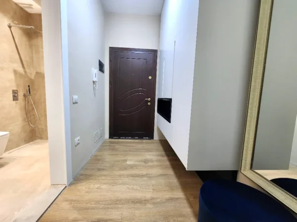 🏡 ME QERA: 2+1 Pamje Panoramike ne Liqenin e Thate 📍 Rruga Hamdi Garunja – Sauk | 105m² | 70,000 Leke/Muaj