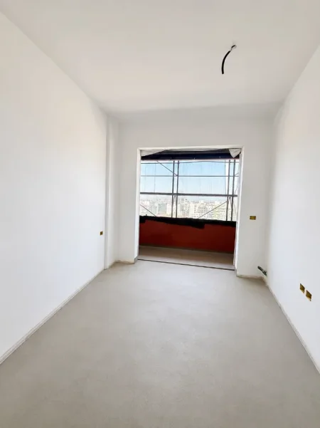 Tirane, shitet apartament 1+1 Kati 8, 67 m² 202.000 € (SQUARE 21)