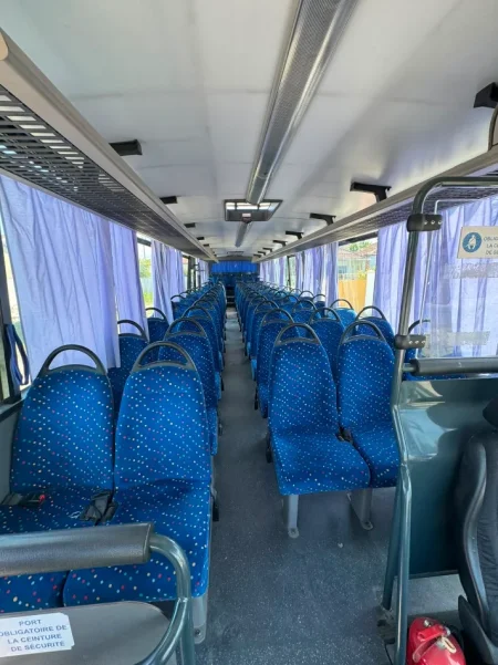 Tirane, shitet Autobus MAN Nafte, e bardhë manuale Kondicioner 400 km 13.000 €