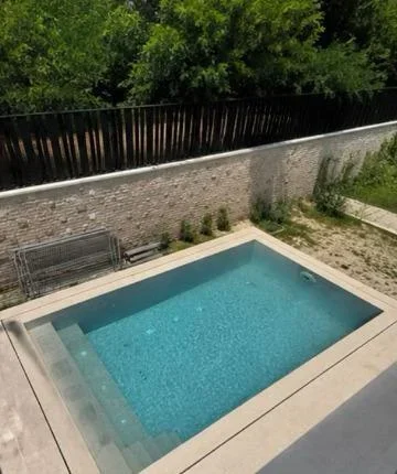 Tirane, jepet me qera apartament 4+1 Kati 3, 420 m² 5.000 € (COLLINA VERDE)