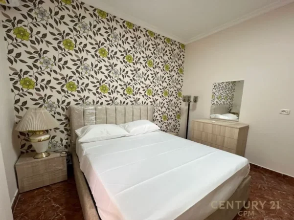 Tirane, jepet me qera apartament 1+1 Kati 1, 70 m² 600 € (stadiumi dinamo)
