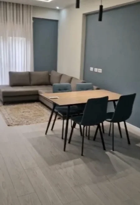 Tirane, jepet me qera apartament 1+1 Kati 1, 64 m² 650 € (Prane EsP Oil)