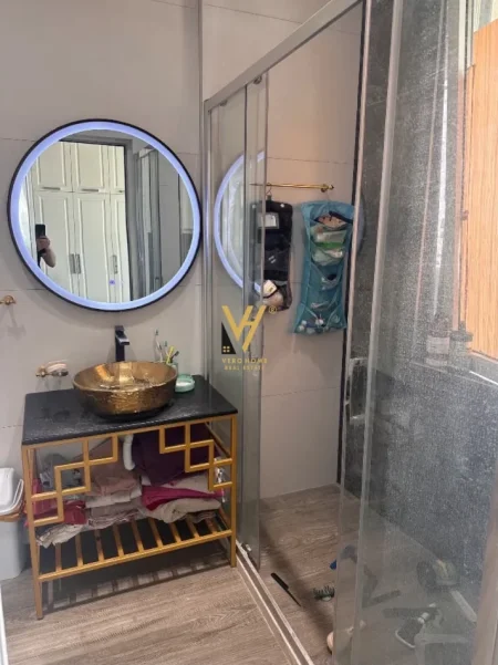 Tirane, shitet apartament 3+1+Ballkon Kati 3, 180 m² 422.000 € (KOMPLEKSI MAGNET)