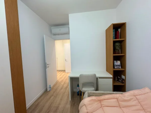 APARTAMENT  2+1+POST PARKIMI   260.000 €    (RRUGA ELBASANIT)