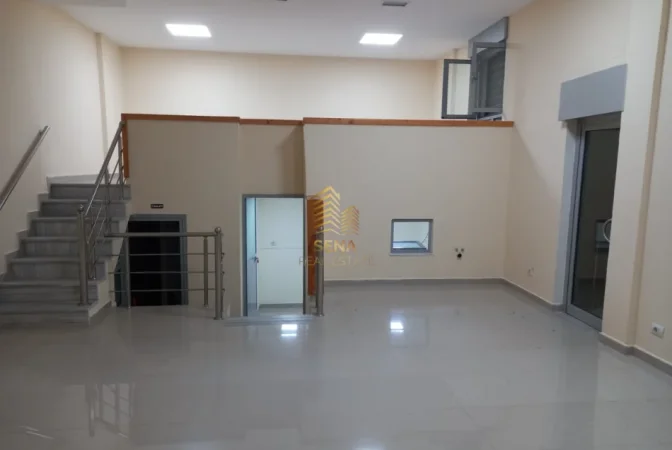 Tirane, jepet me qera ambjent biznesi Kati 0, 72 m² 700 € (Selite)
