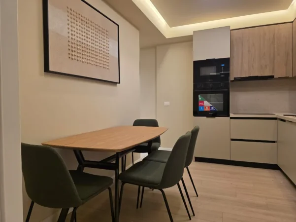Tirane, jepet me qera apartament 1+1+Aneks+Ballkon Kati 1, 750 € 