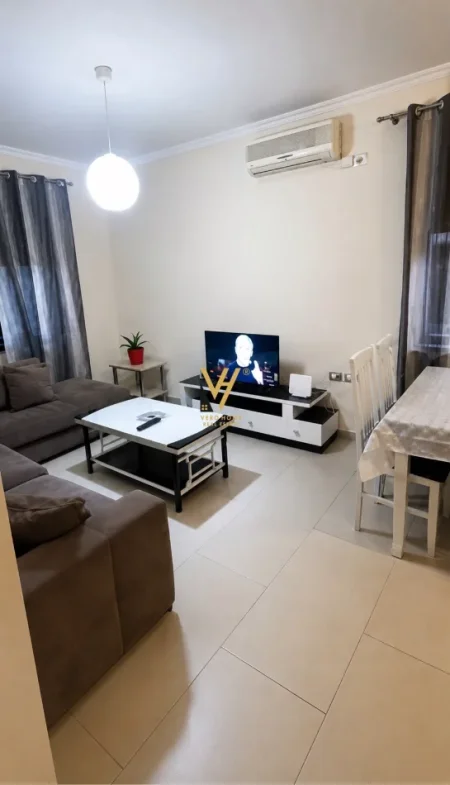 Tirane, jepet me qera apartament 2+1+Ballkon Kati 5, 72 m² 470 € (MYSLYM SHYRI)