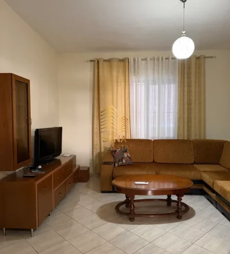 Tirane, jepet me qera apartament 2+1 Kati 1, 90 m² 400 € (Astir)