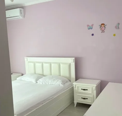 Tirane, jepet me qera apartament 2+1 , 96 m² 750 € 