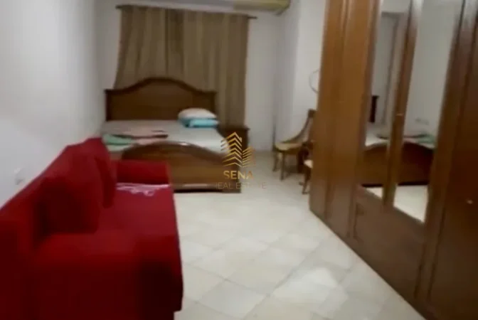Tirane, jepet me qera apartament 2+1+Ballkon Kati 1, 100 m² 500 € (Yzberisht)