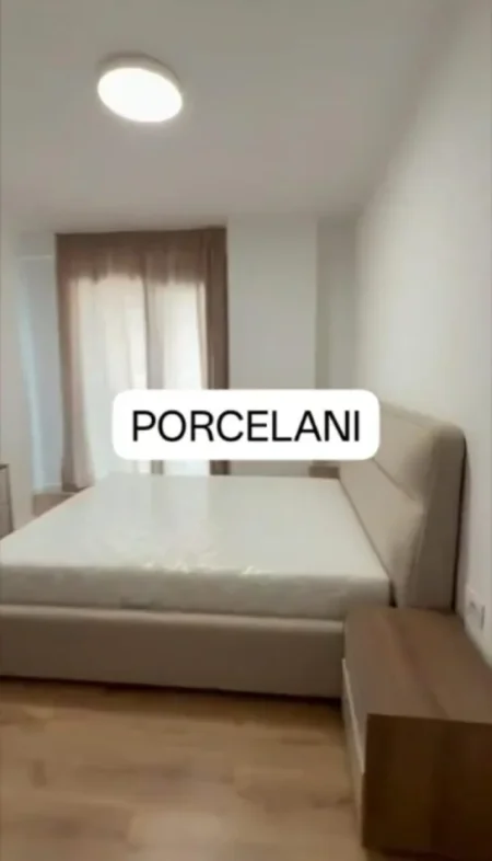 Tirane, jepet me qera apartament 1+1 Kati 1, 68 m² 620 € (Rezidenca Porcelani)