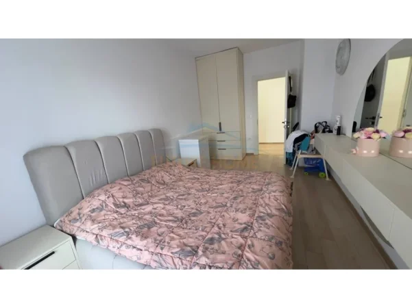 Tirane, shitet apartament 2+1 Kati 8, 104 m² 124.000 € (Kamez)