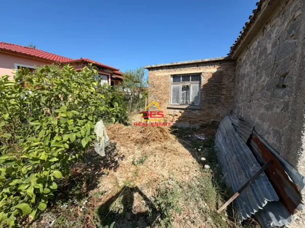 Vlore, shitet shtepi Kati 0, 90 m² 40.000 € (Panaja)