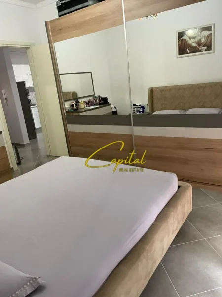 Tirane, jepet me qera apartament 1+1 Kati 3, 80 m² 500 € (ASTIR)