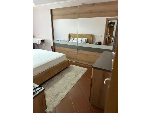 Tirane, shitet apartament 1+1 Kati 5, 63 m² 135.000 € (Ali Demi)