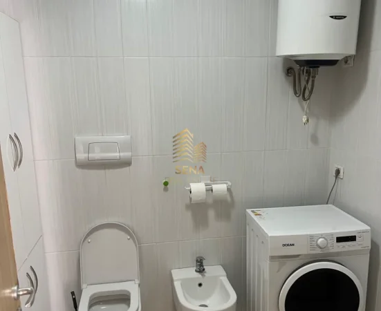Tirane, jepet me qera apartament 2+1+Ballkon Kati 4, 114 m² 700 € (Pazari i Ri)