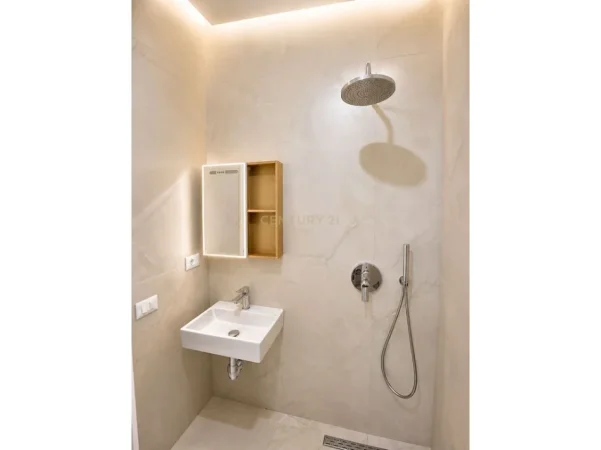 Tirane, jepet me qera apartament 1+1 Kati 2, 48 m² 450 € 