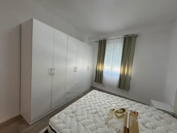 Tirane, jepet me qera apartament 2+1+Ballkon Kati 5, 100 m² 500 € (Rruga "Donald Trump" prane "Concept Home Real Estate")
