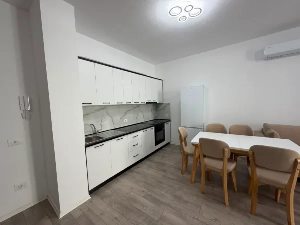 Tirane, jepet me qera apartament 2+1+Ballkon Kati 5, 100 m² 500 € (Rruga "Donald Trump" prane "Concept Home Real Estate")