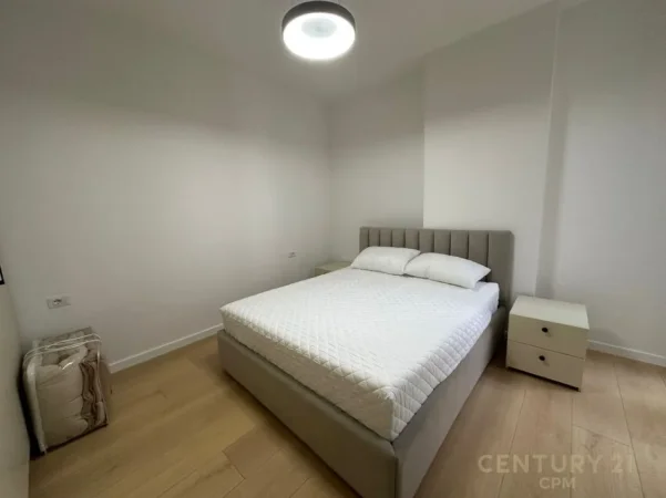 Tirane, jepet me qera apartament 1+1 Kati 6, 55 m² 750 € (komuna e parisit)