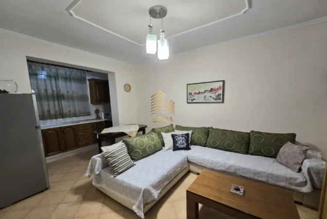 Tirane, jepet me qera apartament 2+1+Ballkon Kati 1, 100 m² 450 € (5 Maji)
