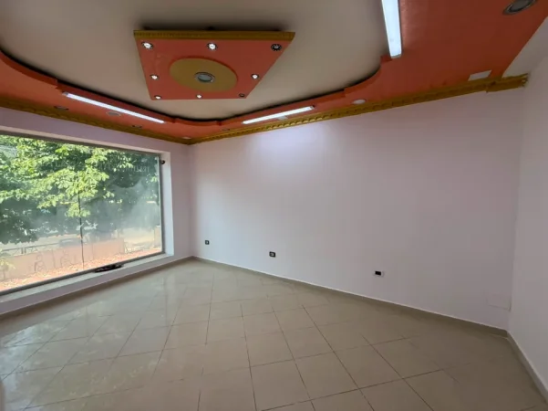 Tirane, shes apartament 2+1+Ballkon Kati 1, 69 m² (Rruga e Durrësit)