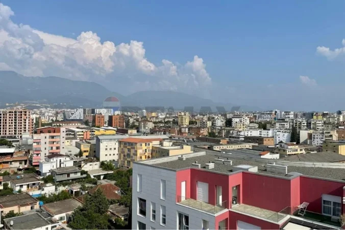 Tirane, jepet me qera apartament 1+1+Ballkon Kati 10, 65 m² 530 € (Siri kodra)