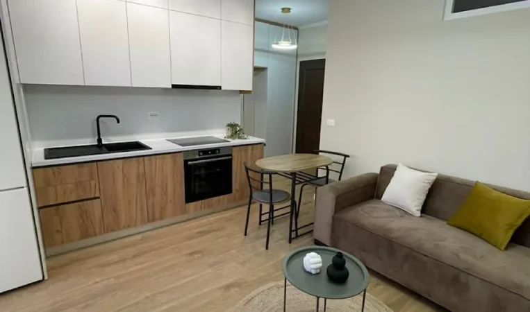 Tirane, jepet me qera apartament 1+1 Kati 5, 60 m² 500 € 
