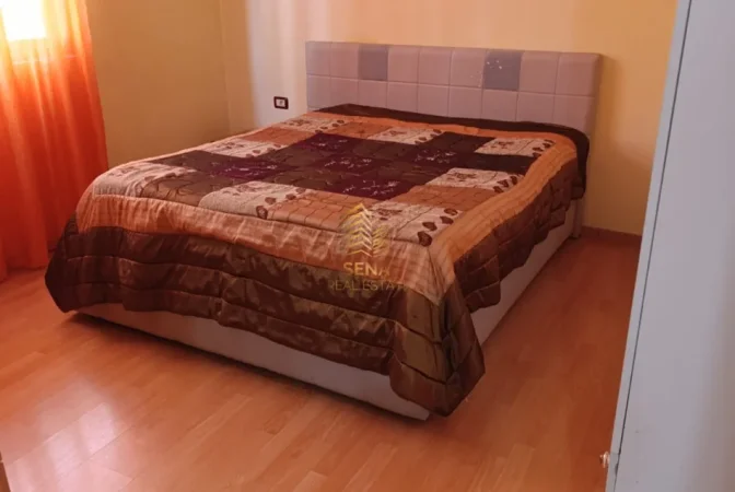 Tirane, jepet me qera apartament 2+1+Ballkon Kati 3, 80 m² 500 € (Don Bosko)