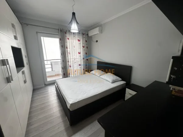 Tirane, jepet me qera apartament 3+1 Kati 6, 115 m² 1.200 € (KOMPLEKSI DELIJORGJI)