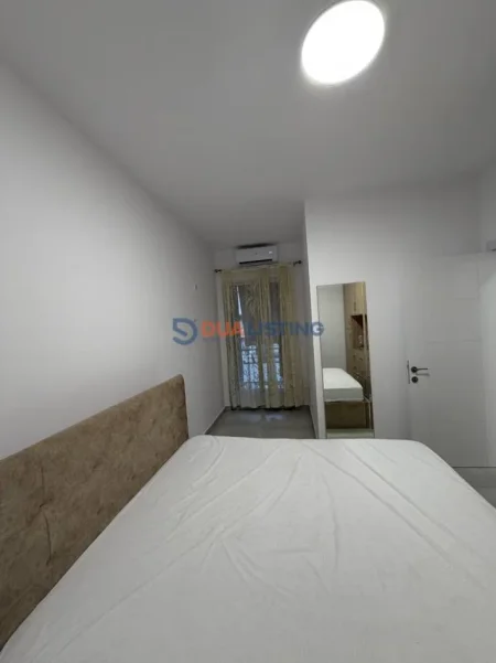 Tirane, jepet me qera apartament 2+1 , 600 € (Amerikan 3)