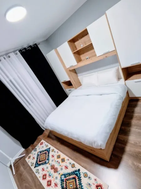 Tirane, jepet me qera nga Pronari, pa-komision apartament 1+1+Aneks+Ballkon Kati 3, 64 m² 580 € (rruga Ismail Qemali)