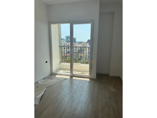 Tirane, shitet apartament 1+1 Kati 2, 62 m² 162.000 € (SHKOLLA OSMAN MYDERIZI)