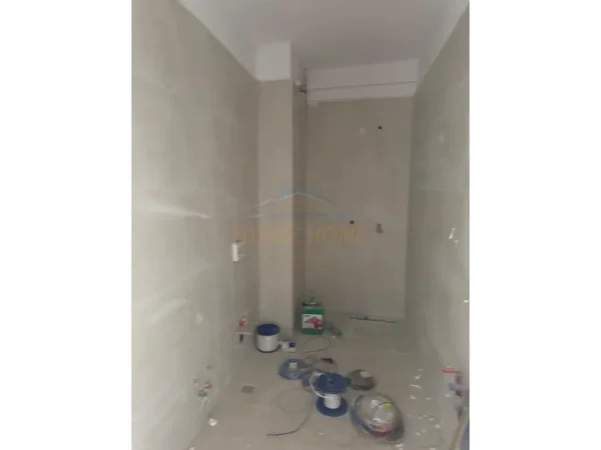 Tirane, shitet apartament 1+1 Kati 2, 62 m² 162.000 € (SHKOLLA OSMAN MYDERIZI)
