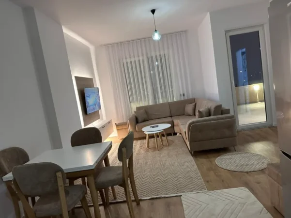 Tirane, jepet me qera apartament 1+1 Kati 4, 450 € (Paskuqan)
