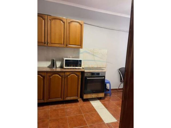 Tirane, jepet me qera apartament 3+1+BLK Kati 9, 124 m² 650 Euro (Kika 1)