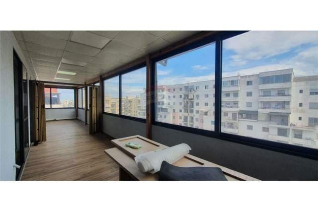 Tirane, jepet me qera apartament 2+1 Kati 7, 115 m² 400 Euro (Astir)