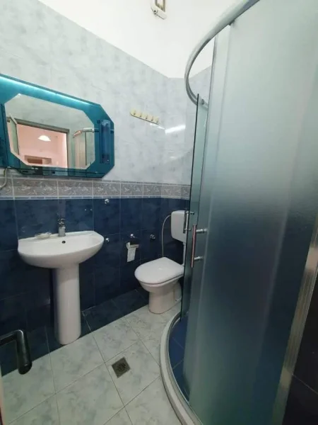 Apartament 2+1 me qera- Shallvaret 600 Euro (Shallvaret)