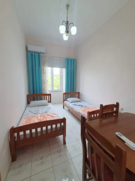 Apartament 2+1 me qera- Shallvaret 600 Euro (Shallvaret)