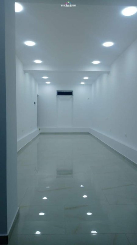 Tirane, jepet me qera dyqan Kati 0, 50 m² 1.800 Euro (21 dhjetori)