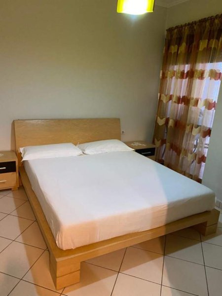 Tirane, jepet me qera apartament 1+1 Kati 5, 80 m² 450 Euro (rruga e kavajes)