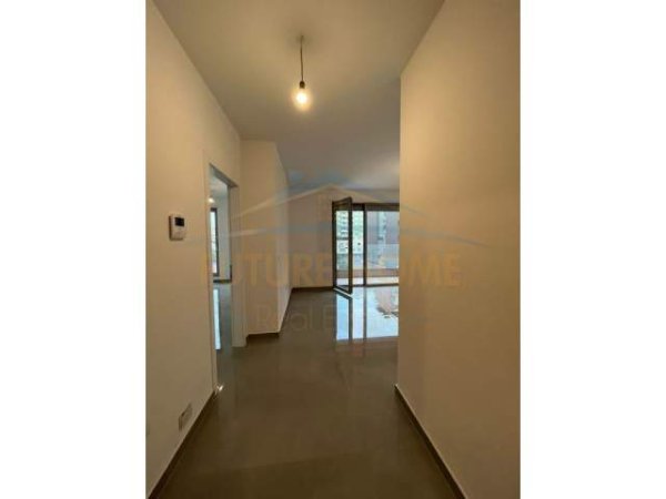 Tirane, jepet me qera apartament 1+1 Kati 2, 73 m² 500 Euro (Zogu i Zi)