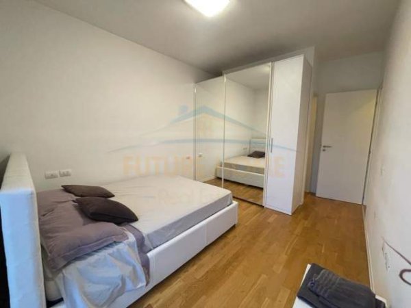 Tirane, jepet me qera apartament 2+1+BLK Kati 6, 109 m² 650 Euro (Kopshti Botanik)